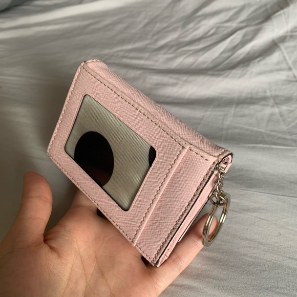 Authentic Kate Spade Darla wallet in light pink - Picture 4 of 4